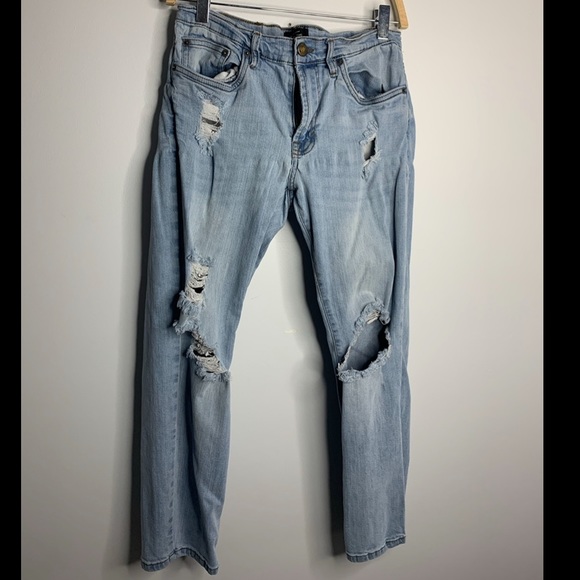 Distressed Denim Skinny Jeans. 31x30 - Picture 1 of 2